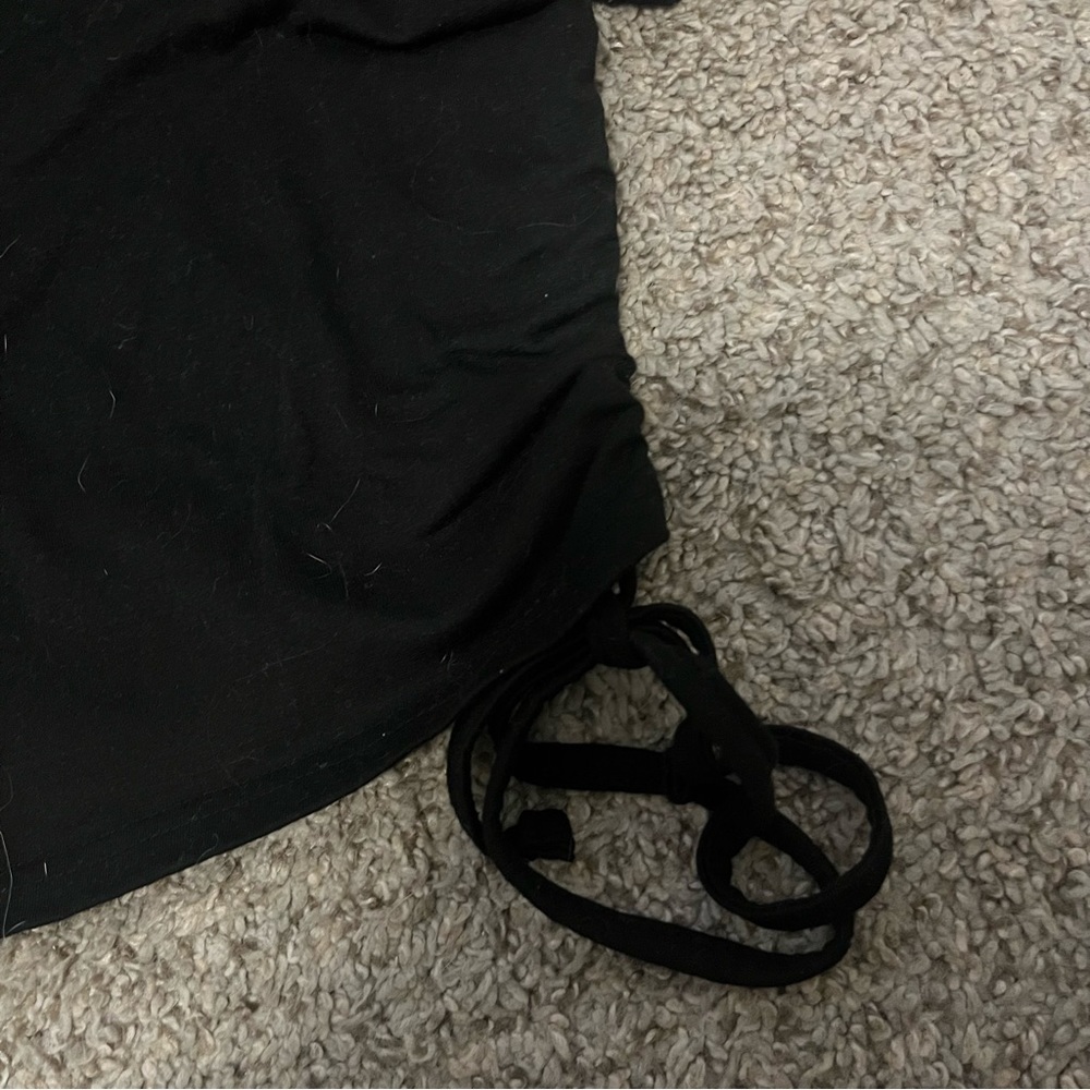 TEE - Picture 2 of 3